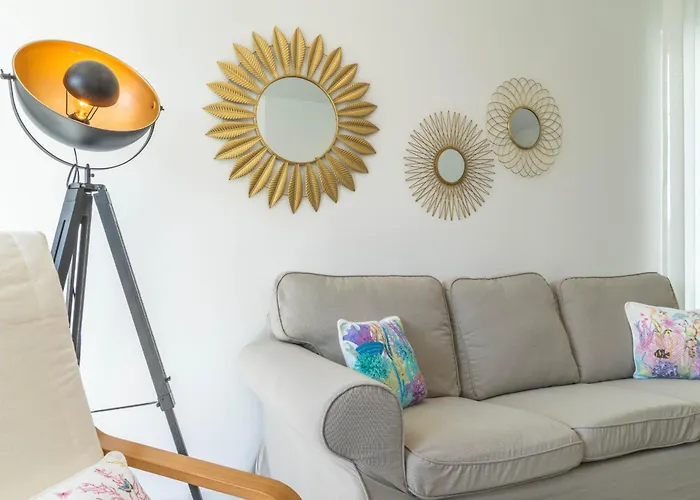 Front 别墅 蓬塔德尔加达