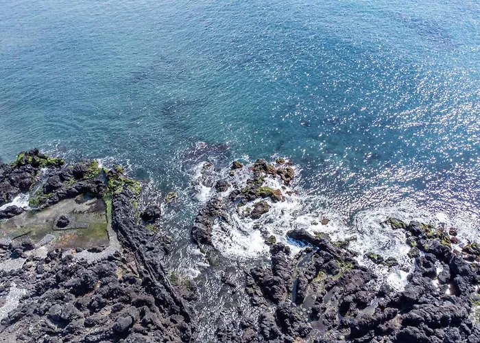 Front 别墅 蓬塔德尔加达