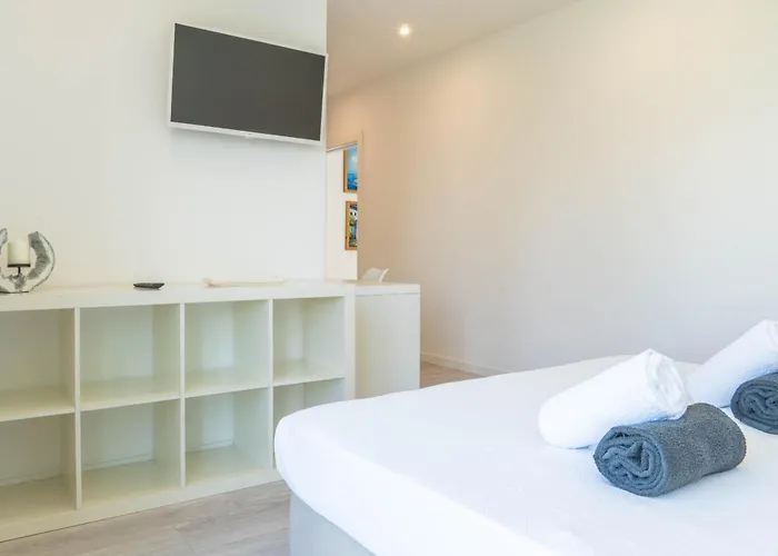 Front Villa Ponta Delgada (Sao Miguel)