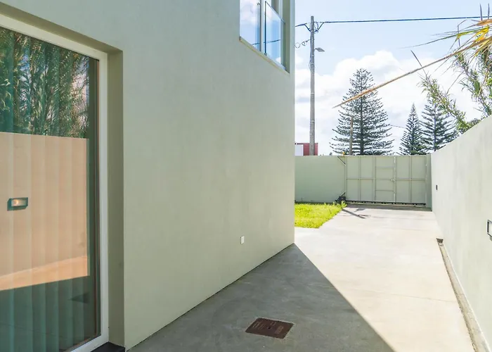 Βίλα Front Πόντα Ντελγκάντα